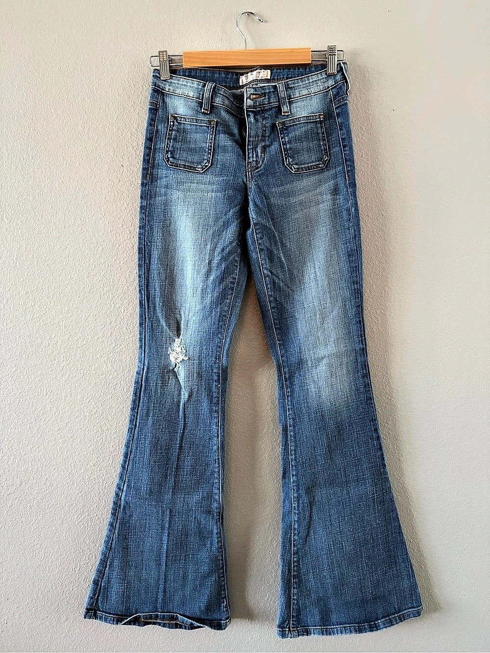 GUESS Women's Flare Jeans in Blue